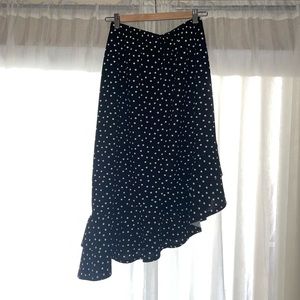 Bobeau polka dot skirt. Worn twice. Excellent condition. Size S.